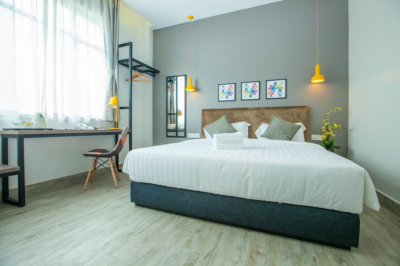 Bzz Hotel Skudai Eksteriør billede