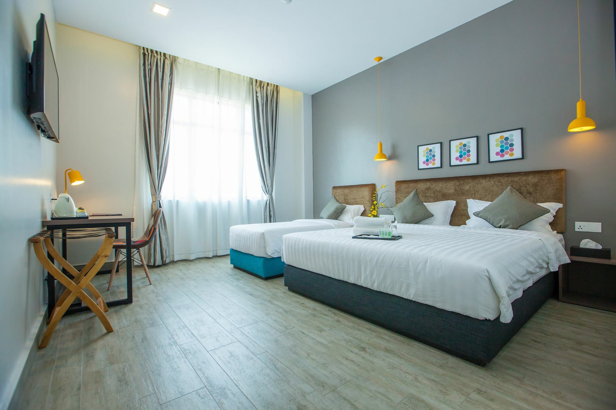 Bzz Hotel Skudai Eksteriør billede