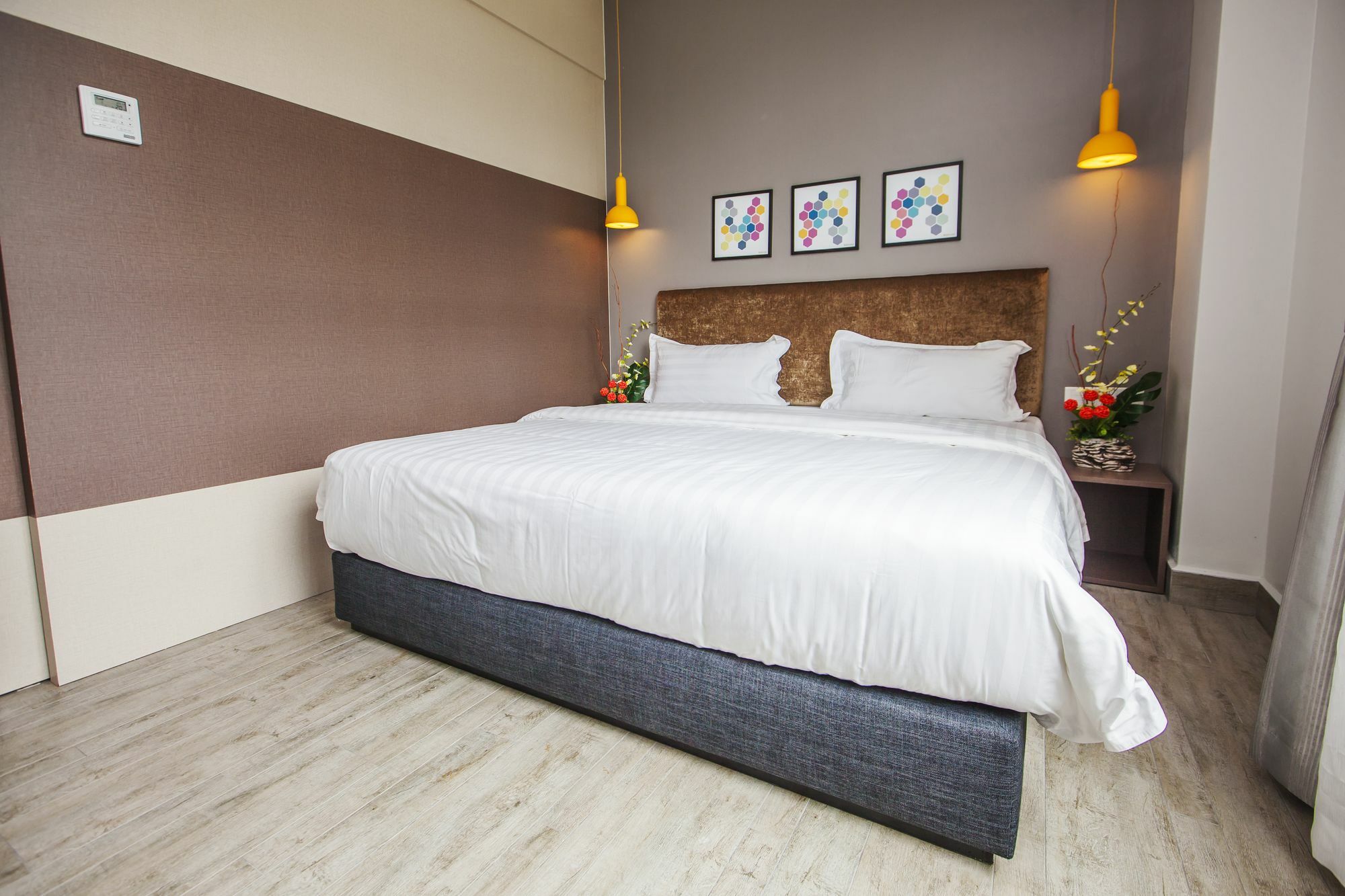 Bzz Hotel Skudai Eksteriør billede