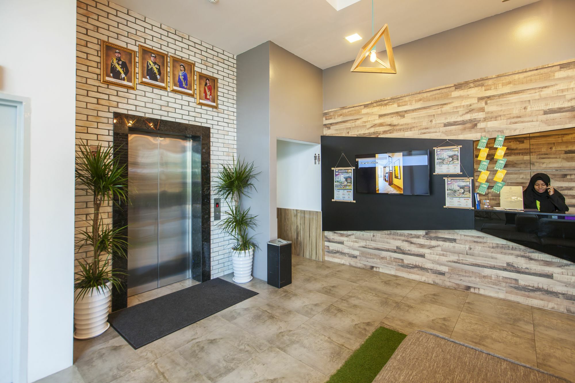 Bzz Hotel Skudai Eksteriør billede