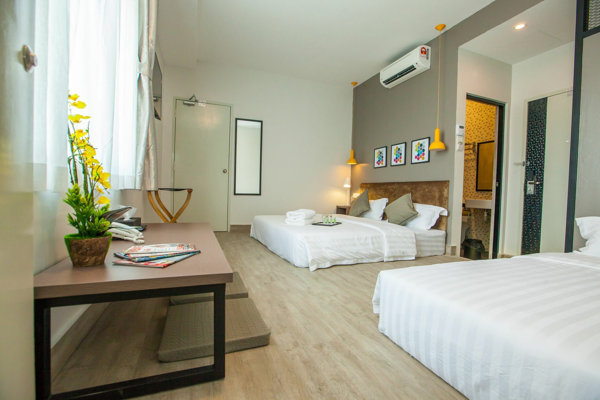 Bzz Hotel Skudai Eksteriør billede
